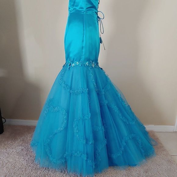 NWT Fire & Ice Mermaid Long Gown in Turquoise - Picture 5 of 5